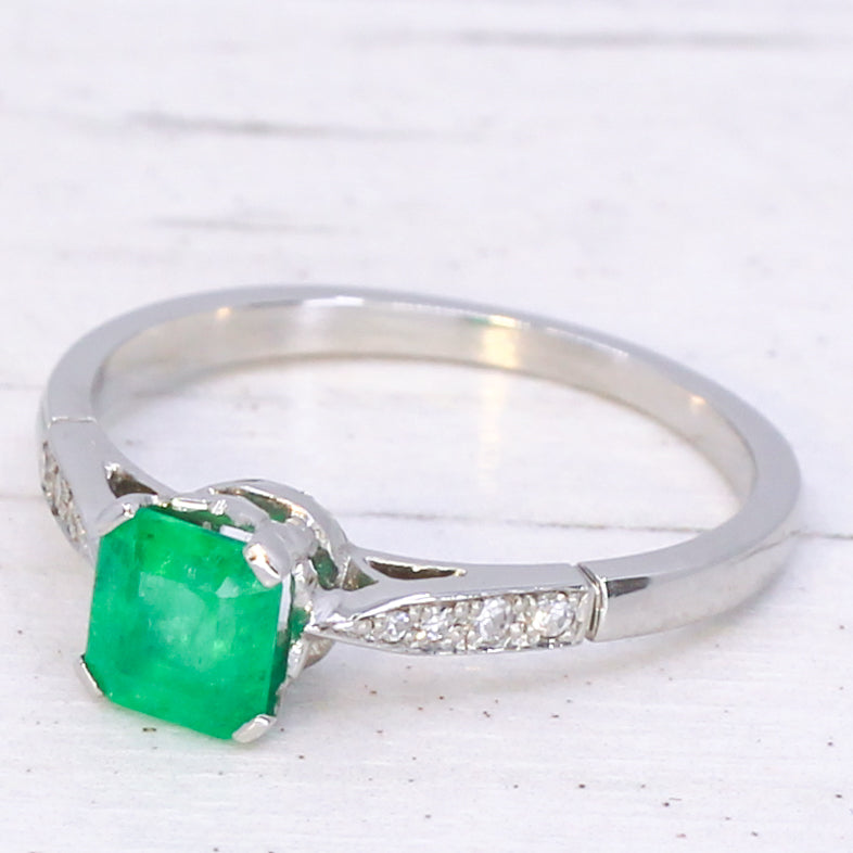 Colombian emerald engagement ring