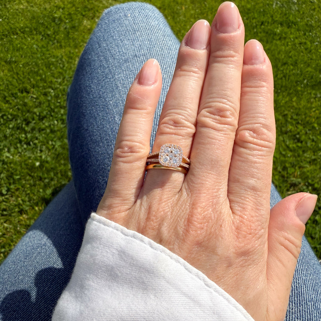 modern diamond cluster ring