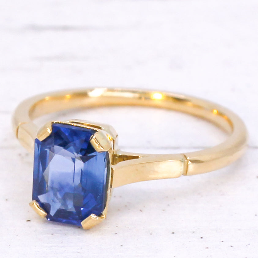 vintage sapphire solitaire ring
