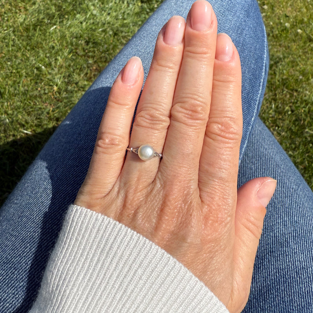 natural pearl solitaire ring