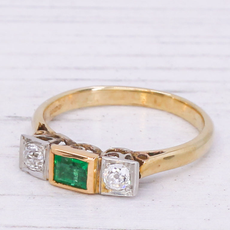 Late 20th Century 0.20 Carat Emerald & 0.40 Carat Diamond Trilogy Ring, circa 1980