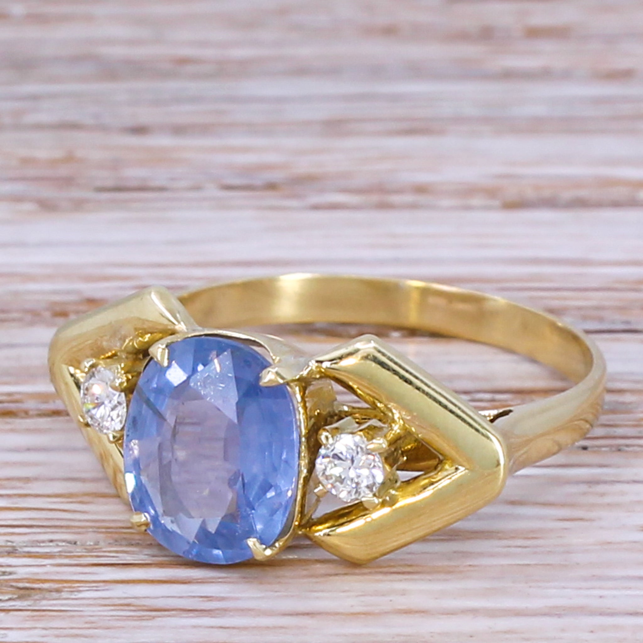 Mid Century 2.20 Carat Natural Ceylon Sapphire Ring, circa 1960