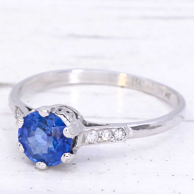 Mid Century 1.26 Carat Ceylon Sapphire Solitaire Ring, circa 1970