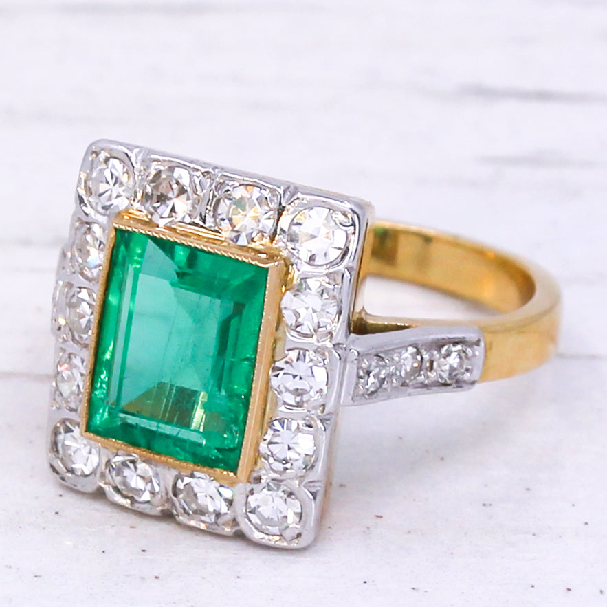 Art Deco 1.70 Carat Minor Oil Emerald & Diamond Ring, circa 1935