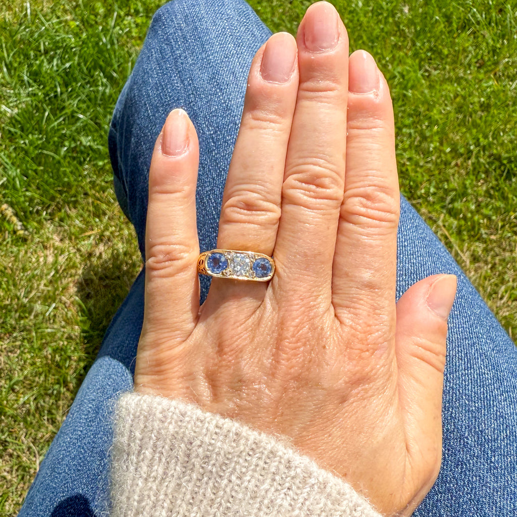 Art Nouveau sapphire and diamond ring