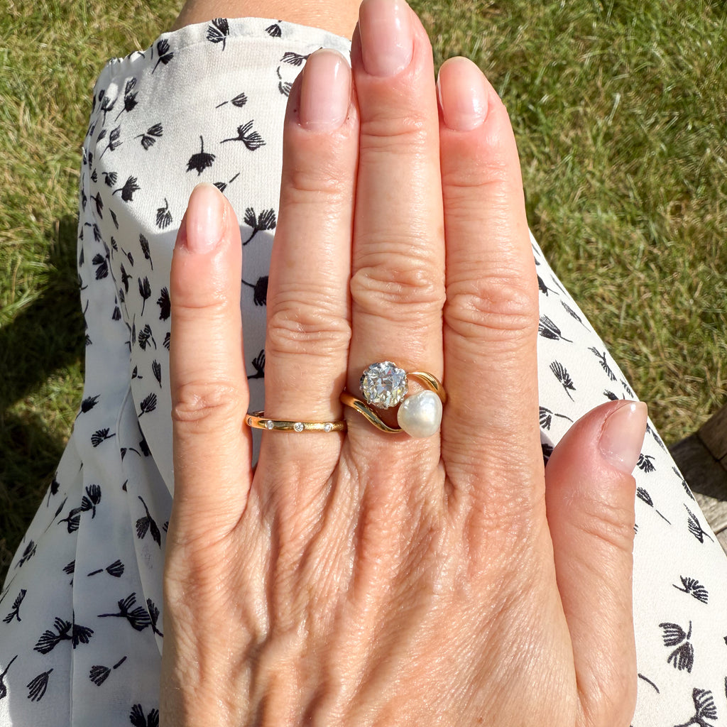 Natural pearl & diamond ring