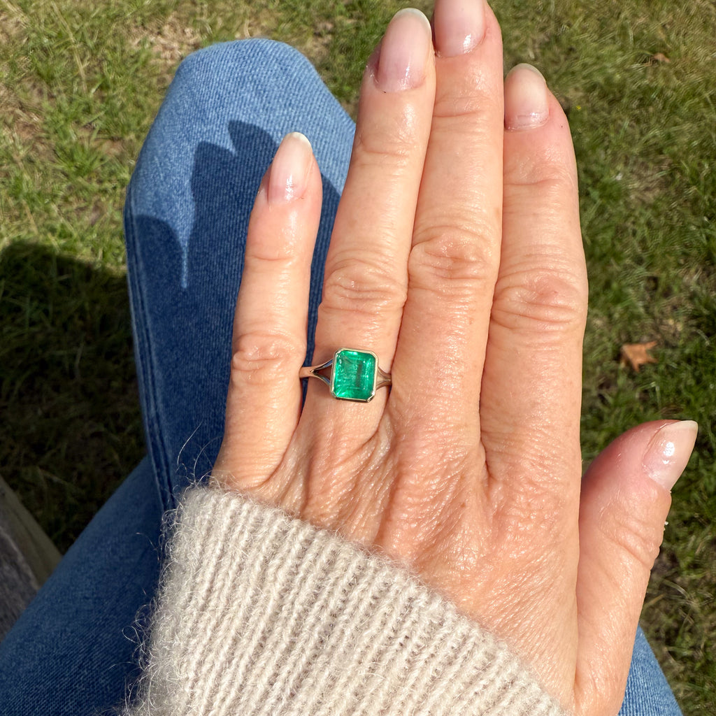 vintage colombian emerald ring
