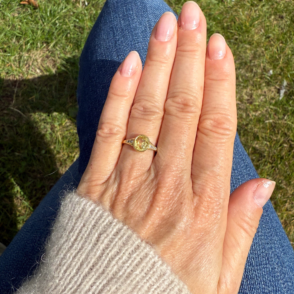 antique yellow sapphire 