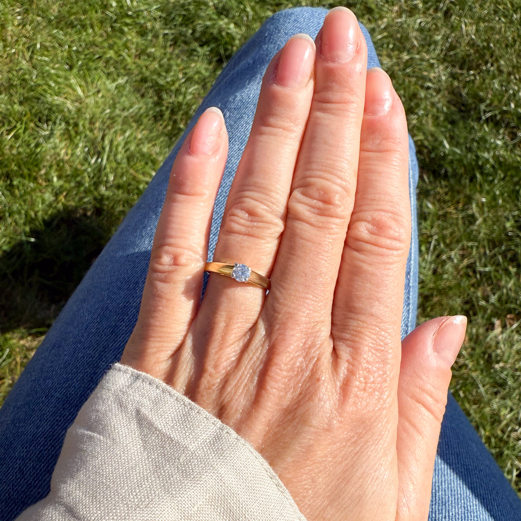 vintage gold engagement ring