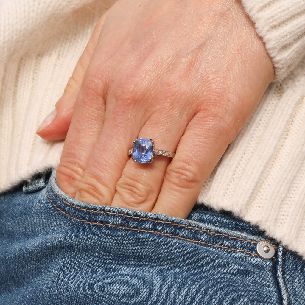 unheated Ceylon sapphire solitiare