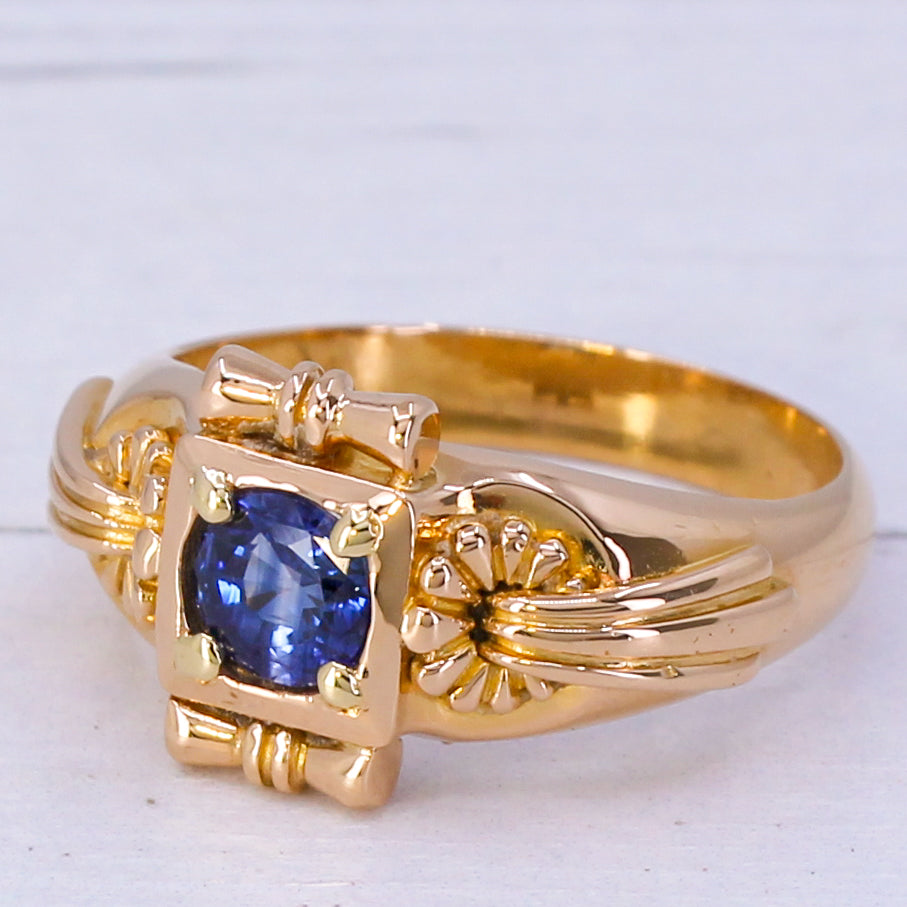 Victorian 0.81 Carat Sapphire Solitaire Ring, circa 1900