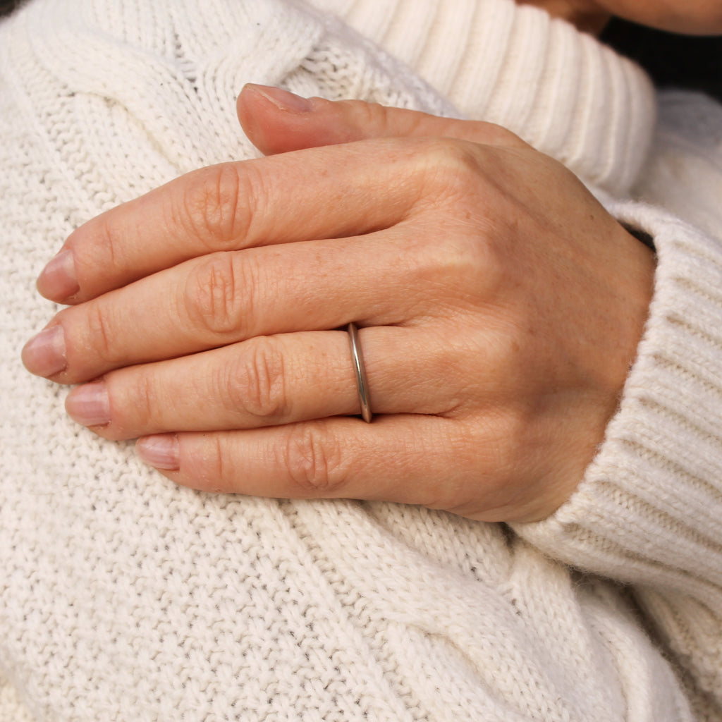 Tiffany knife edge band