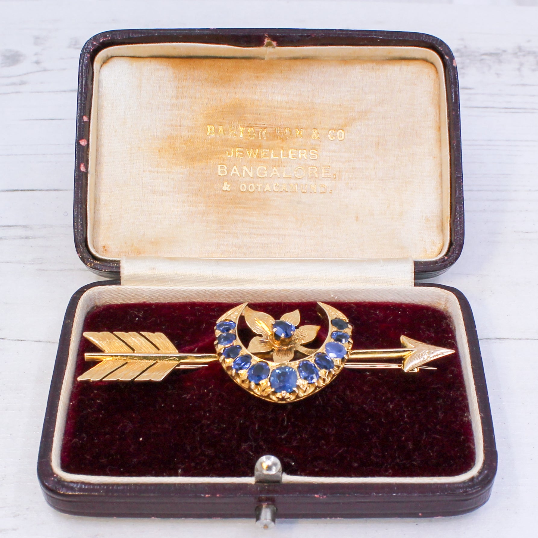 Victorian sapphire brooch 