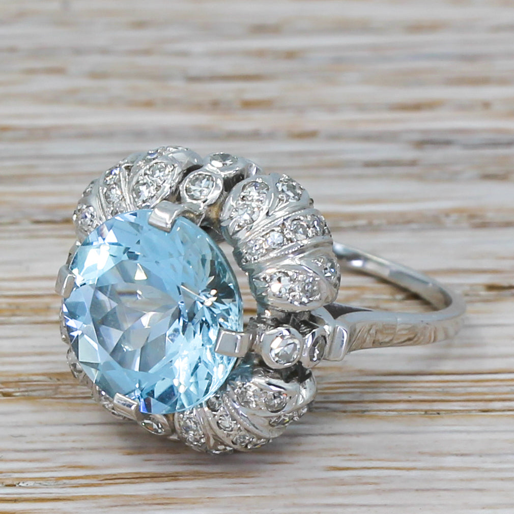 Late 20th Century 5.55 Carat Aquamarine & Diamond Ring, circa 1970