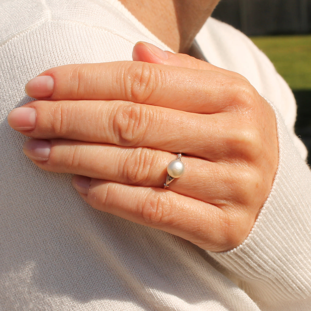 natural pearl solitaire ring