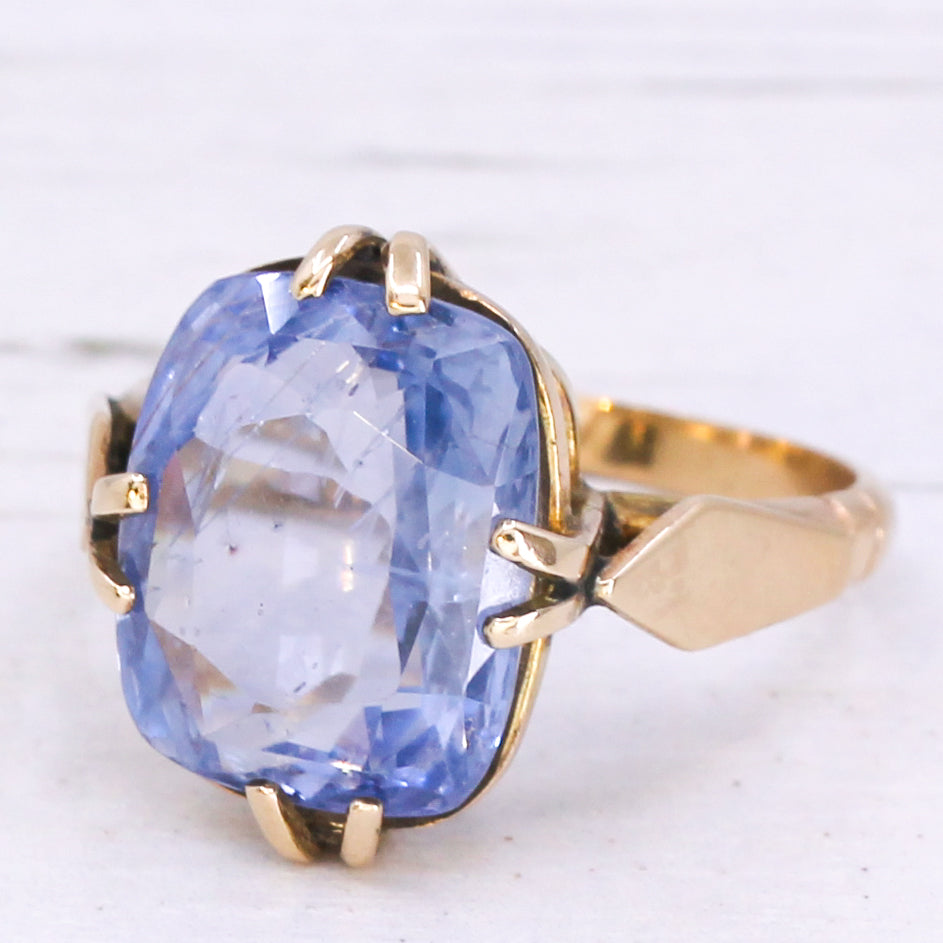 Mid Century 11.32 Carat Natural Ceylon Sapphire Solitaire Ring, circa 1960