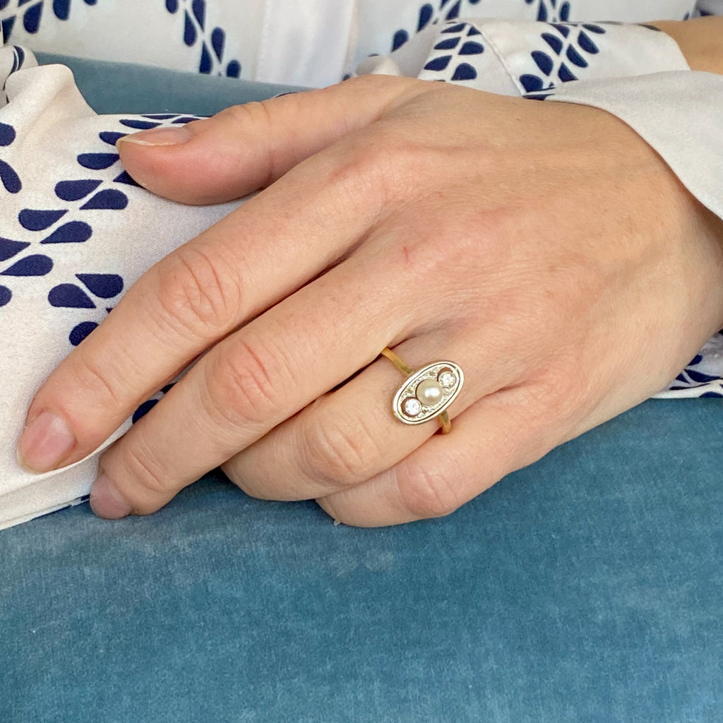 vintage pearl ring