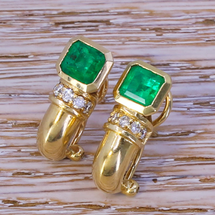 Late 20th Century 1.75 Carat Colombian Emerald & Diamond Earrings, circa 1970