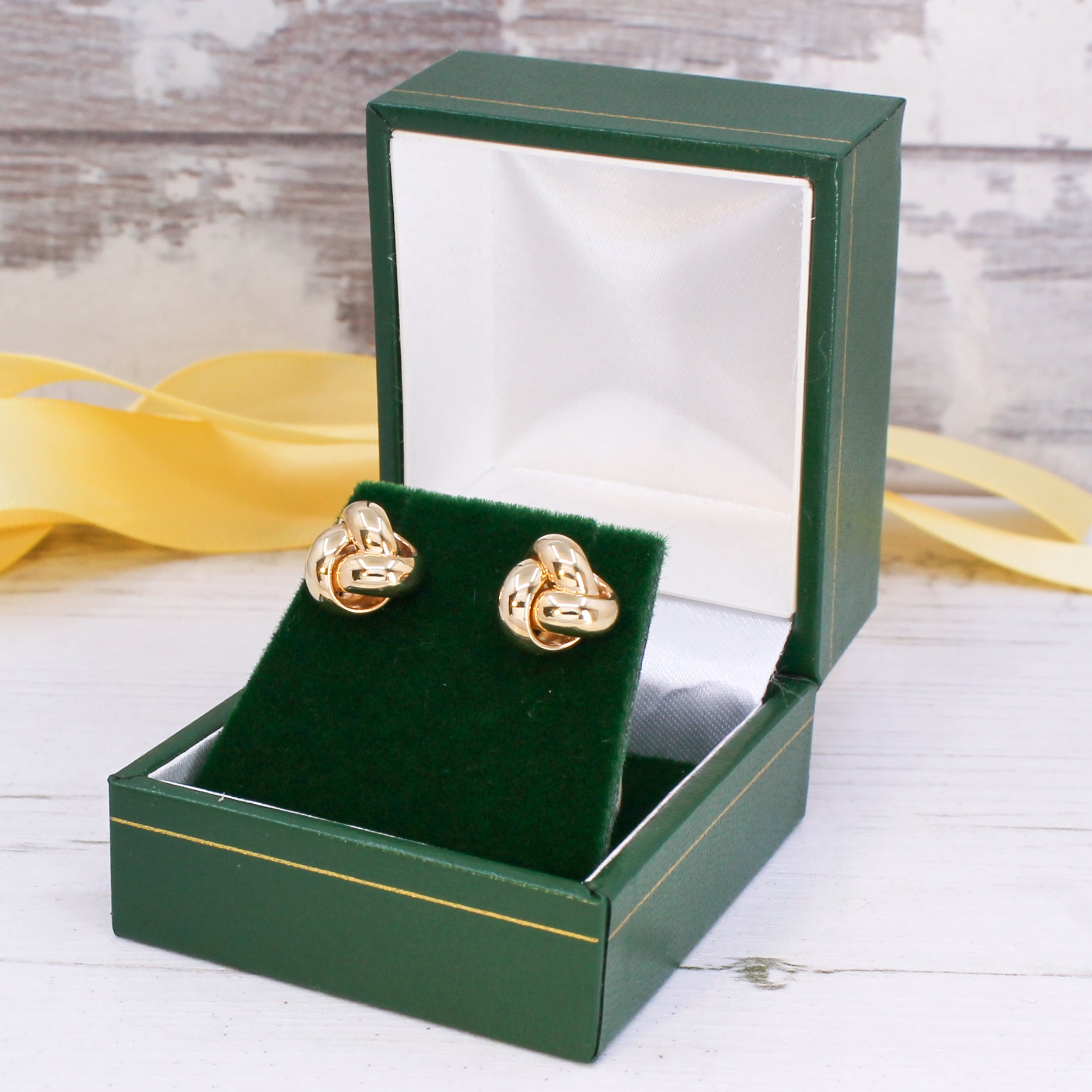 Gold knot earrings