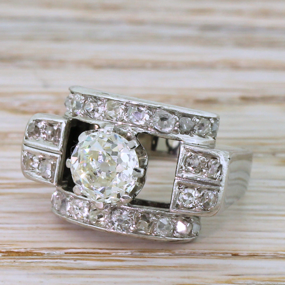 Art Deco 2.32 Carat Old Cut Diamond Cluster Ring, circa 1940