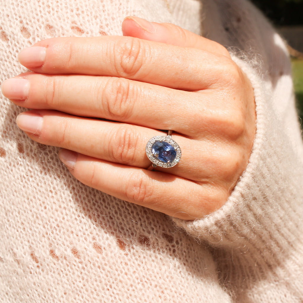 Unheated Ceylon sapphire ring