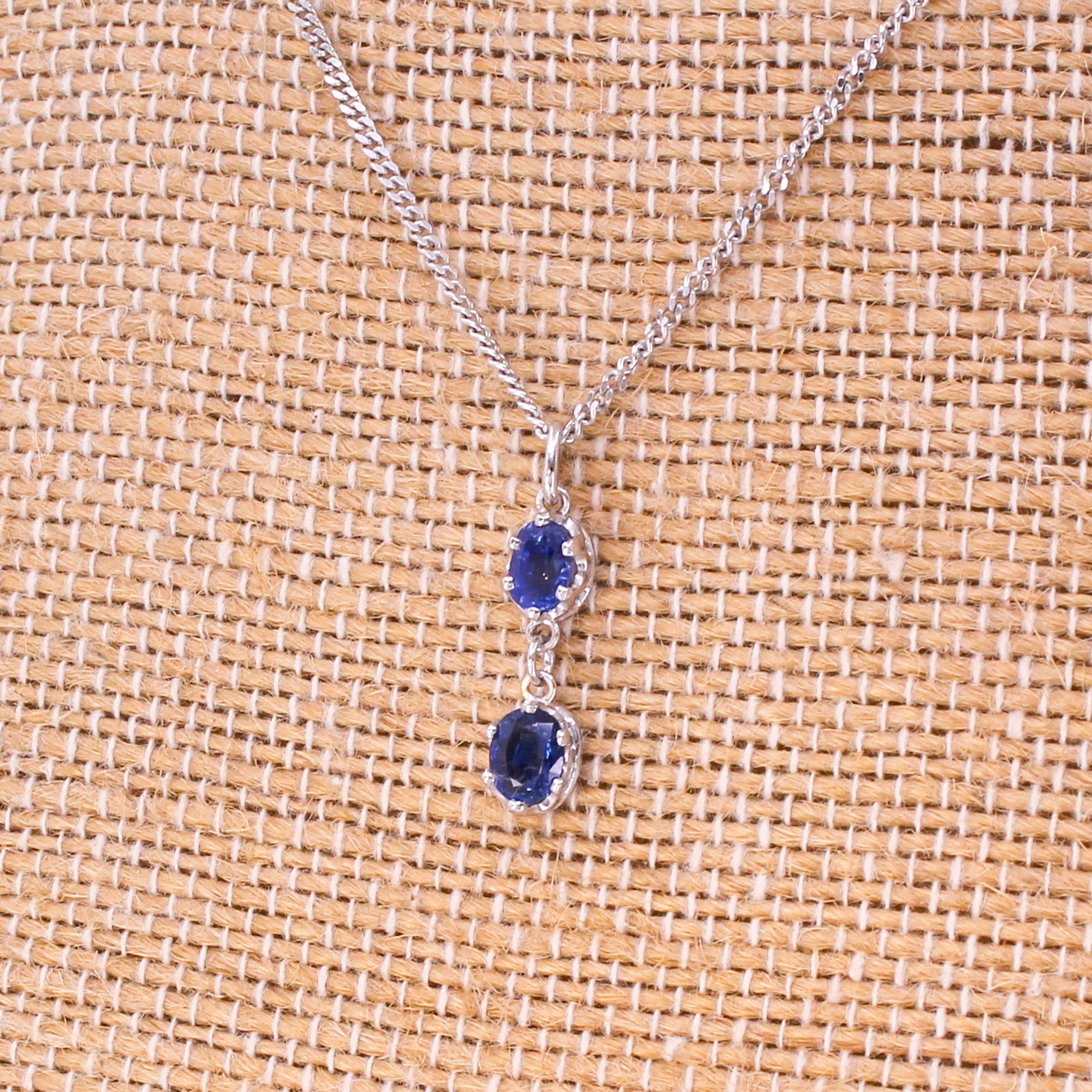 Mid Century 1.07 Carat Unheated Sapphire Drop Pendant, circa 1960