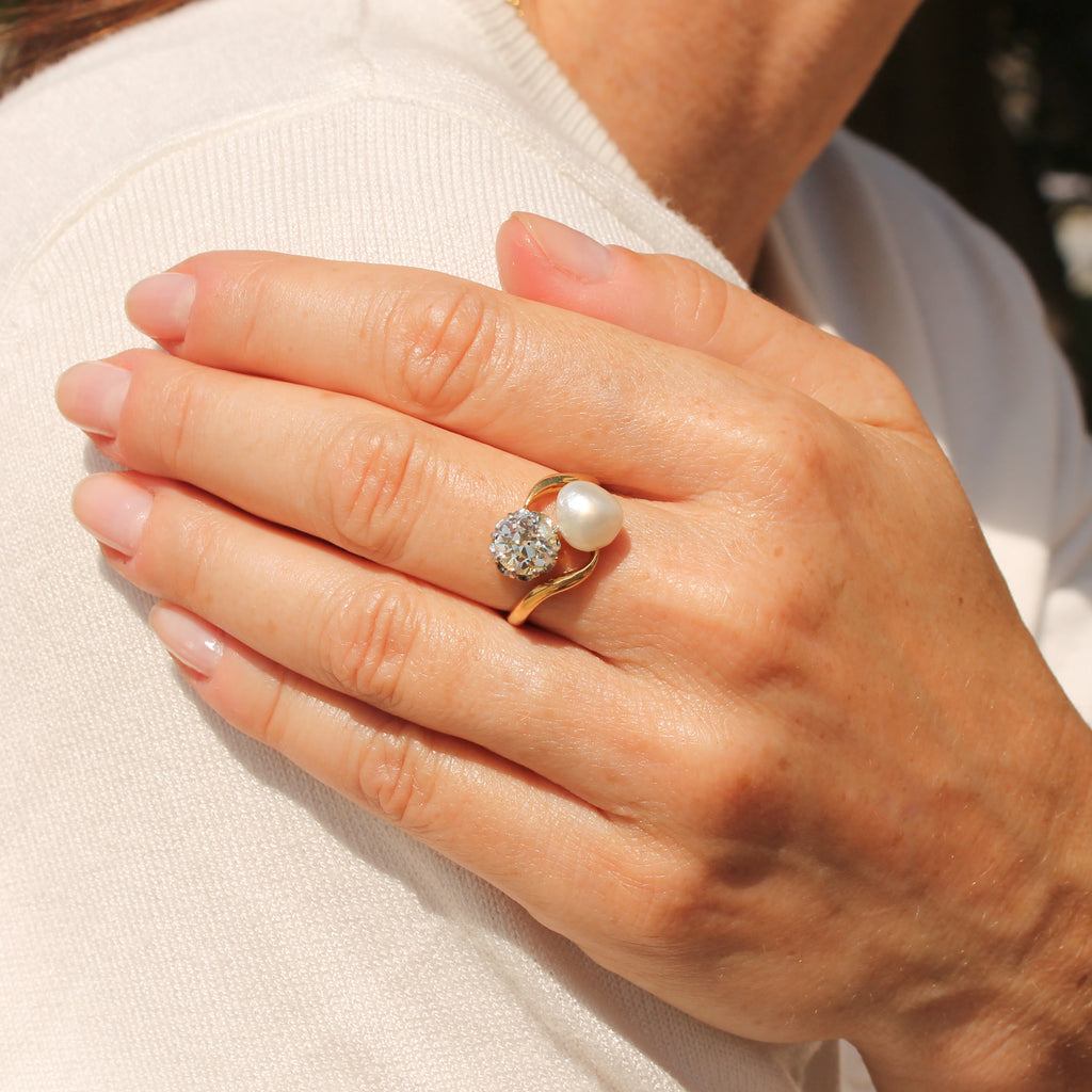 Natural pearl & diamond ring