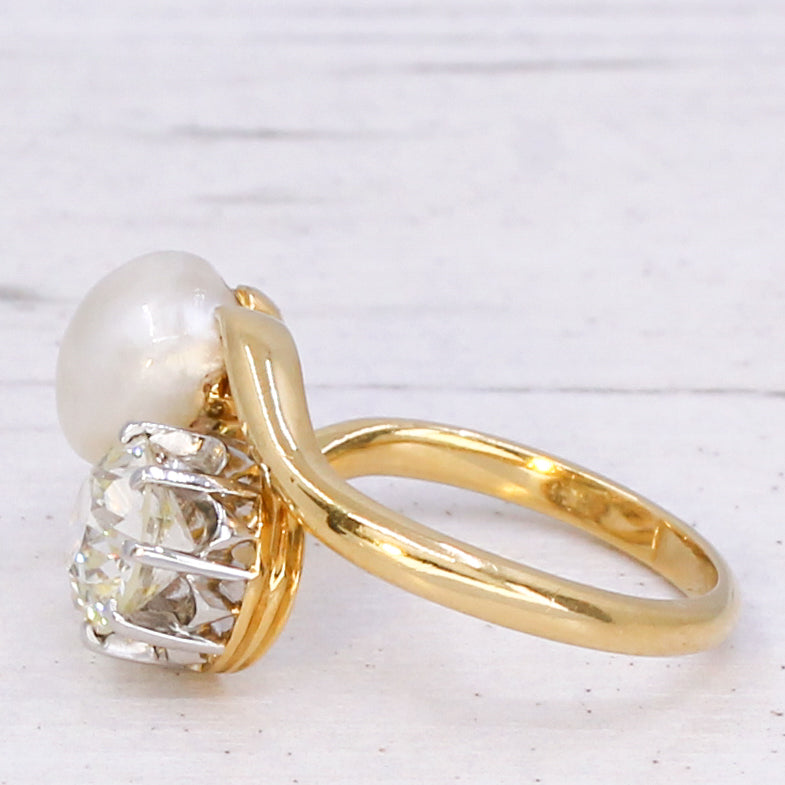 Natural pearl & diamond ring