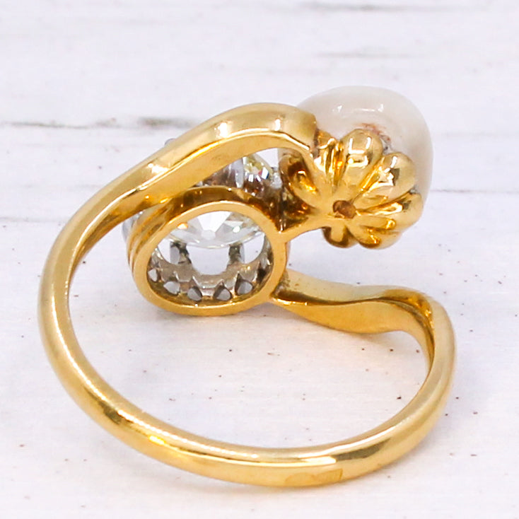 Natural pearl & diamond ring