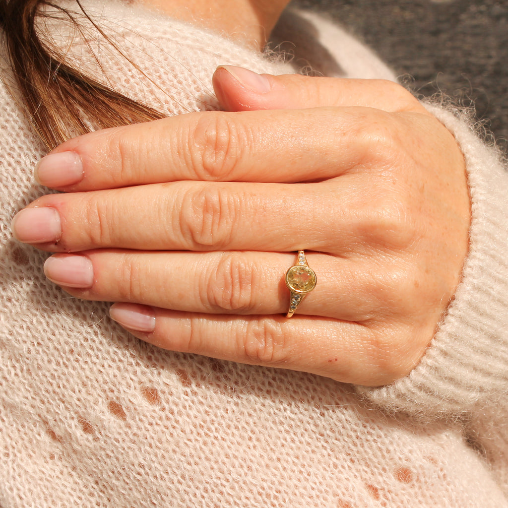 antique yellow sapphire 