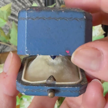 unheated sapphire solitaire ring