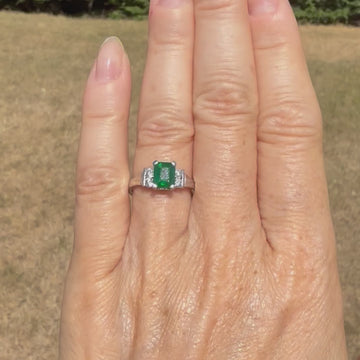 emerald solitaire ring