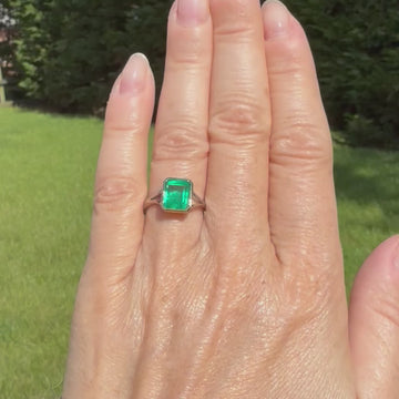 vintage colombian emerald ring