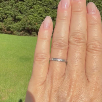 vintage platinum wedding band